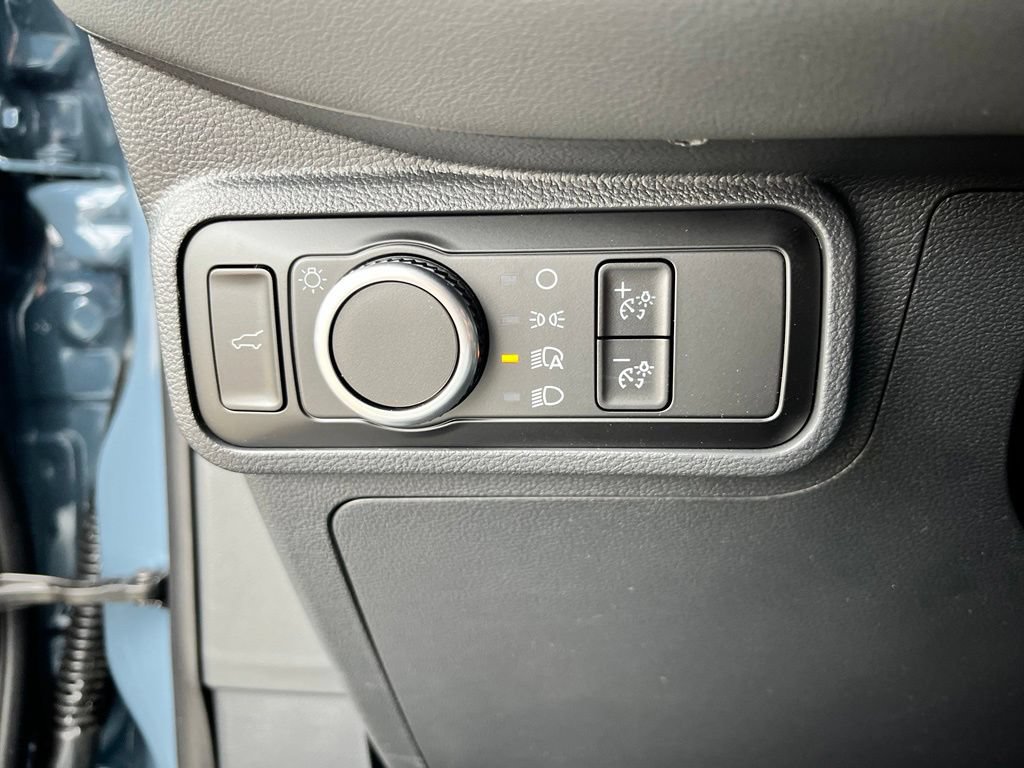 New 2026 Ford Explorer Active RWD image 18