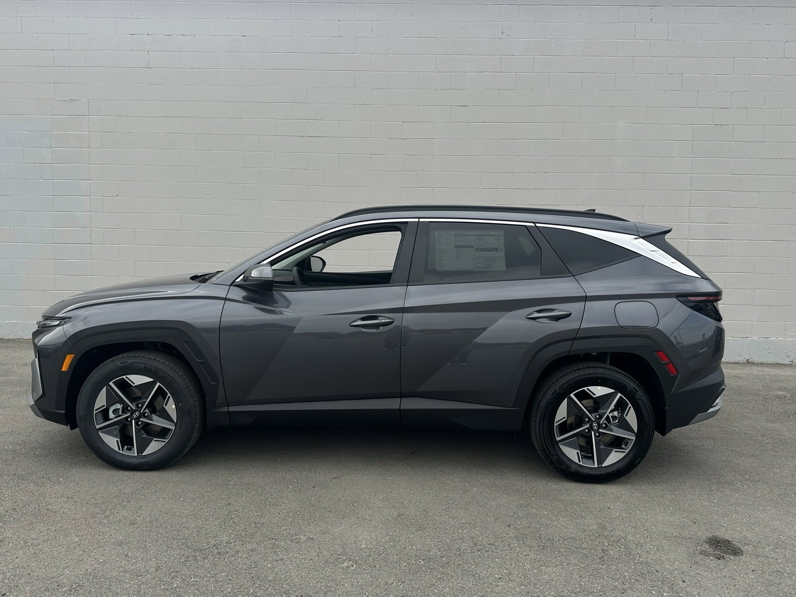 New 2025 Hyundai Tucson SEL image 4