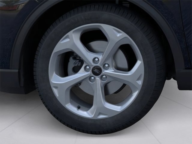 Certified 2025 Ford Escape ST-Line w/ Cold Weather Package AWD/4WD image 19
