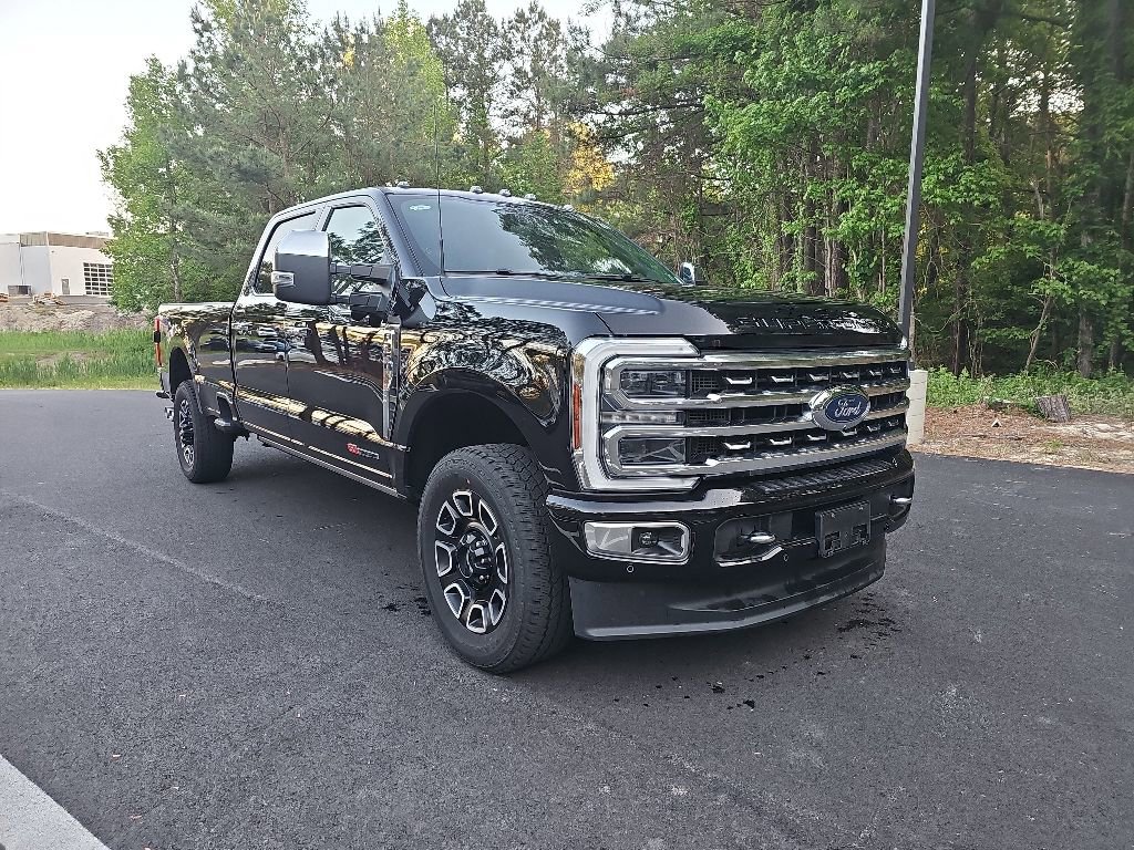 Used 2024 Ford F350 Platinum AWD/4WD image 3