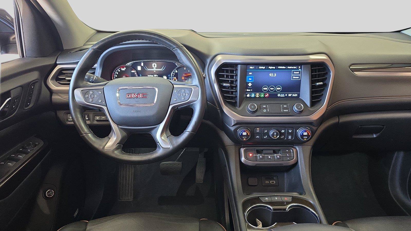 Used 2023 GMC Acadia AT4 w/ Technology Package AWD/4WD image 9