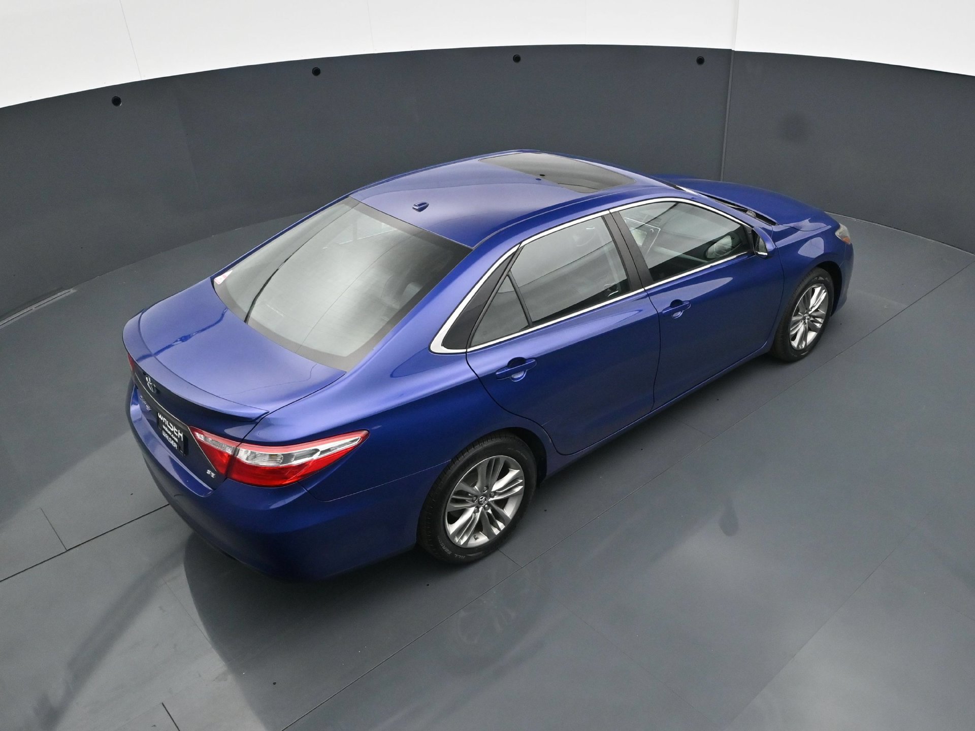 Used 2016 Toyota Camry SE w/ Moonroof Package FWD image 46