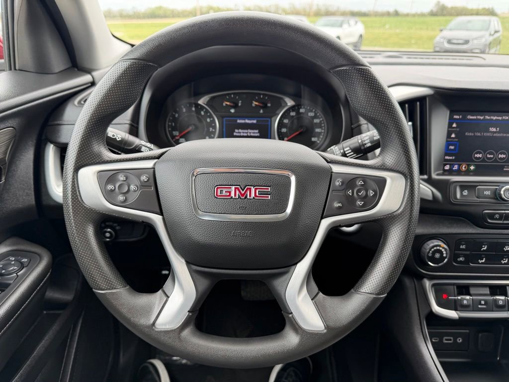 Used 2024 GMC Terrain SLE AWD/4WD image 14
