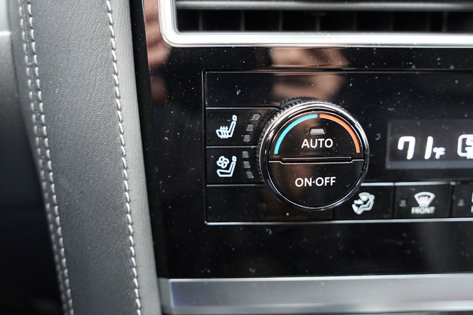 Used 2023 INFINITI QX80 Sensory w/ All-Season Package image 34