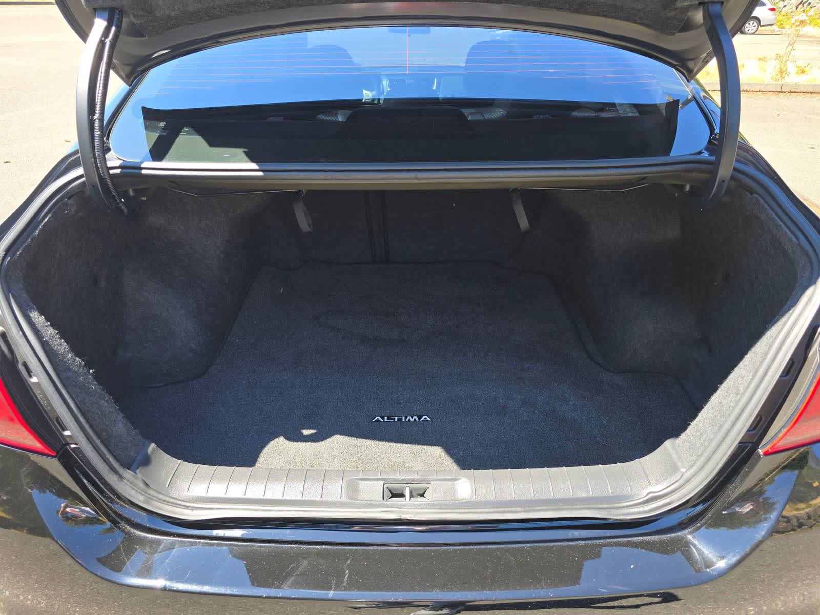 Used 2018 Nissan Altima 2.5 SR FWD image 30