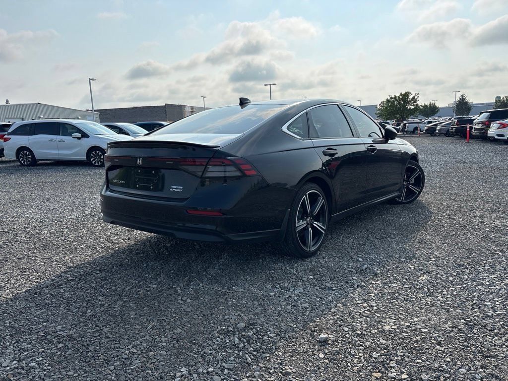 Used 2025 Honda Accord Sport image 11