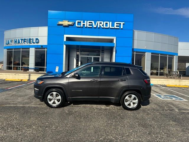 Used 2019 Jeep Compass Latitude image 1