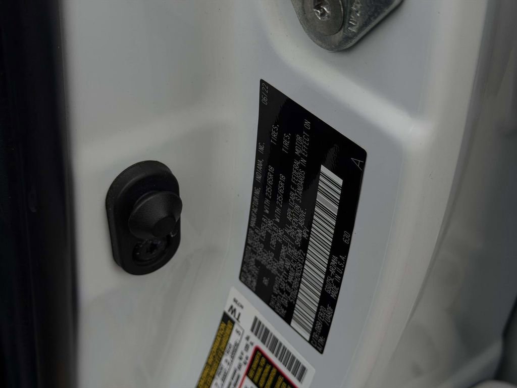 Used 2022 Toyota Highlander XLE image 26