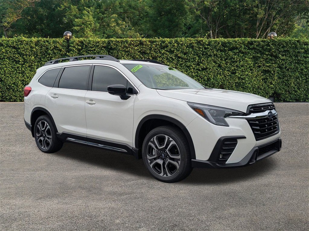 New 2025 Subaru Ascent Limited image 2