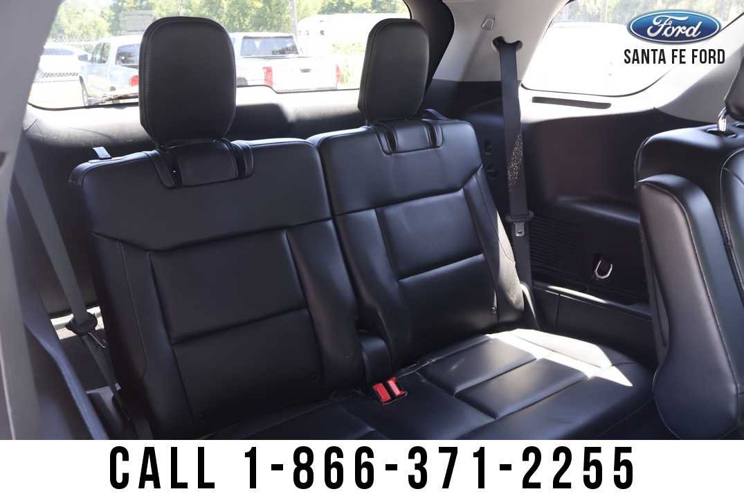 New 2024 Ford Explorer XLT w/ Equipment Group 202A AWD/4WD image 33