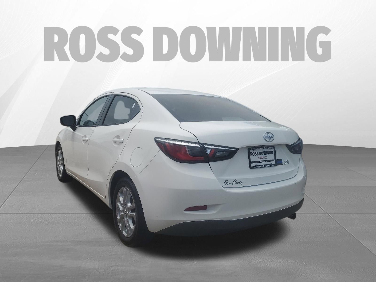 Used 2016 Scion iA FWD image 8