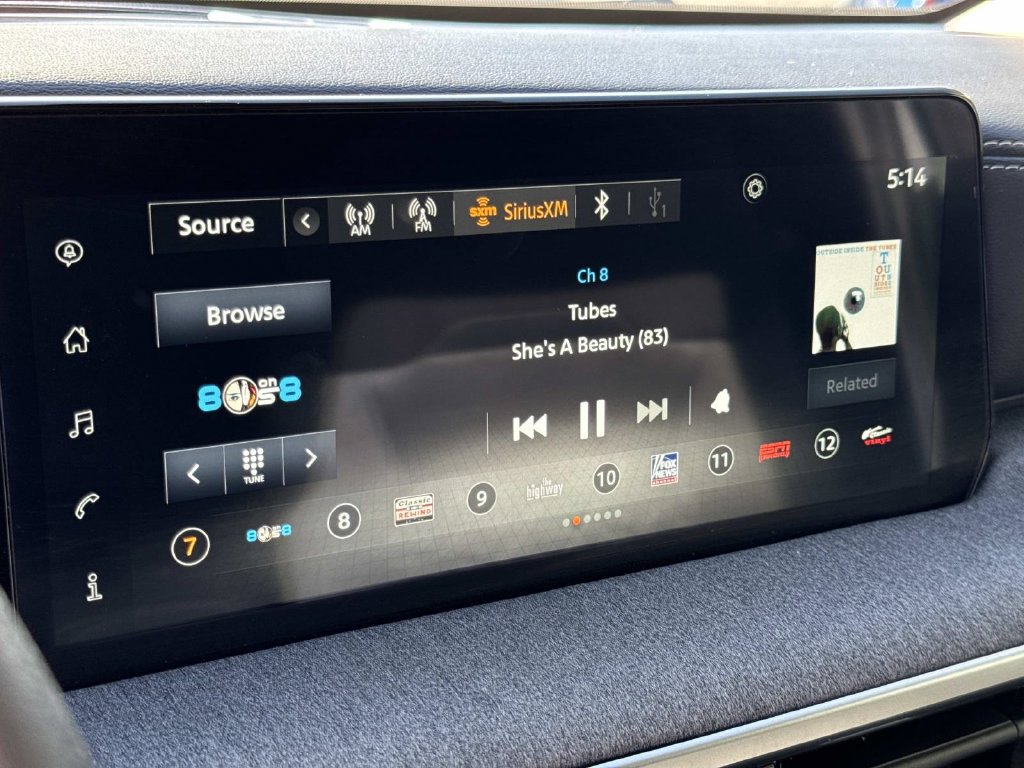 Used 2025 Nissan Kicks SV FWD image 28