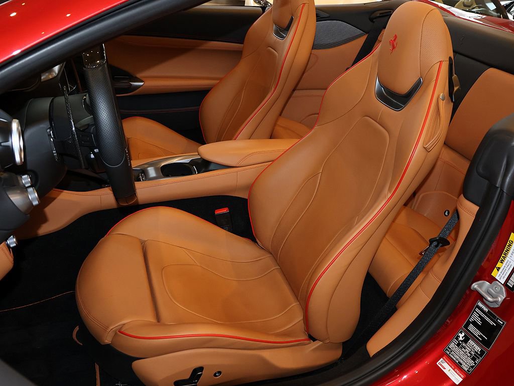 Certified 2022 Ferrari Portofino M RWD image 5