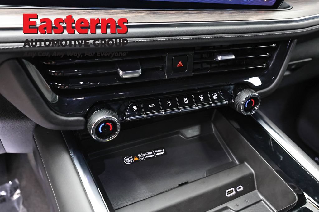 Used 2025 Chevrolet Suburban Z71 AWD/4WD image 20