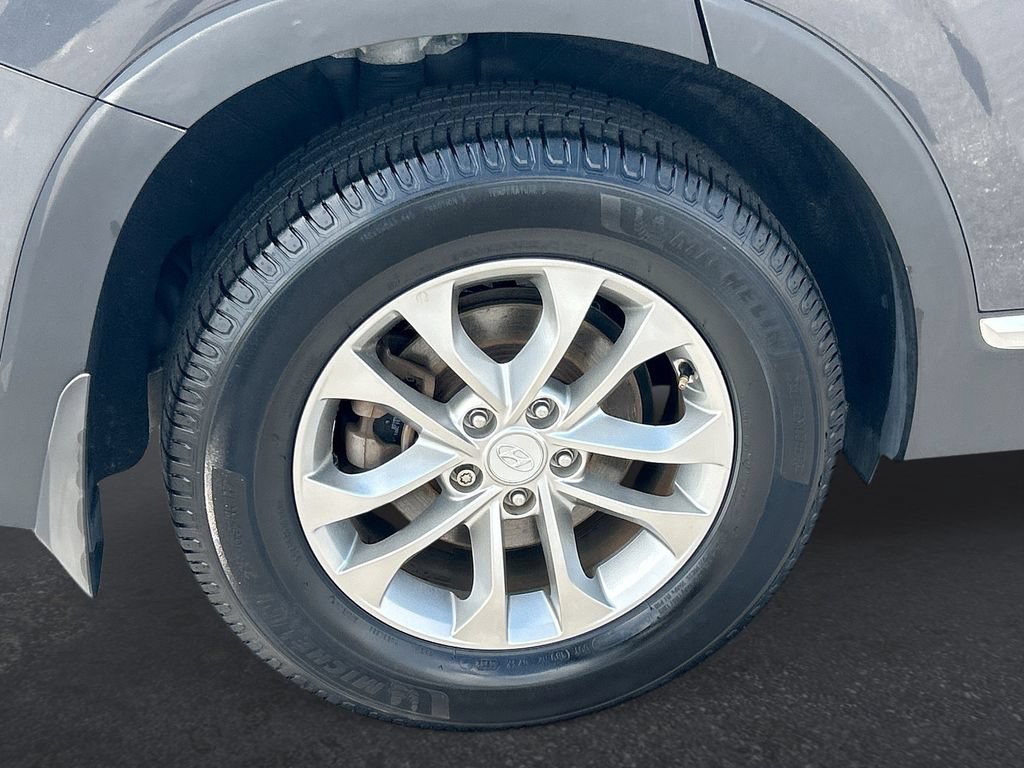 Used 2020 Hyundai Santa Fe SEL FWD image 29