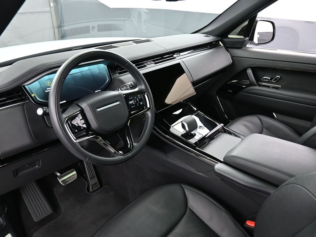 Used 2024 Land Rover Range Rover Sport Dynamic SE AWD/4WD image 4