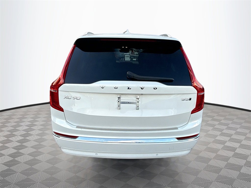 Used 2023 Volvo XC90 B5 Plus w/ Protection Package Premier image 7