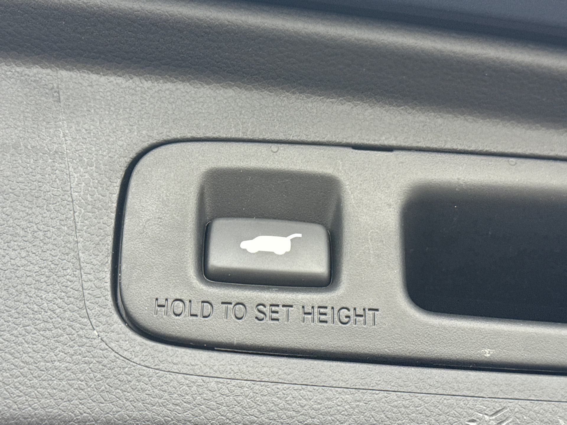 Used 2024 Honda CR-V EX-L image 11