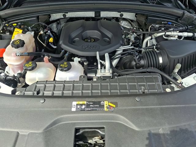 Used 2022 Jeep Grand Cherokee Summit AWD/4WD image 27