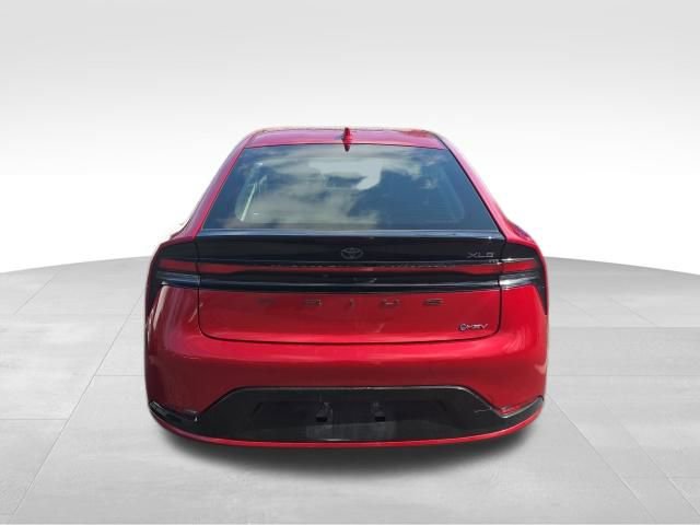 Used 2024 Toyota Prius XLE image 4