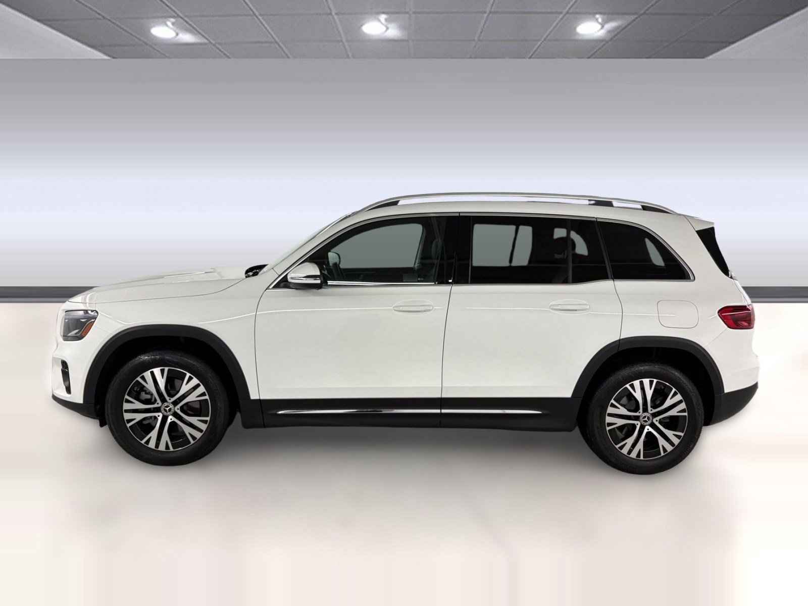 Certified 2026 Mercedes-Benz GLB 250 image 2
