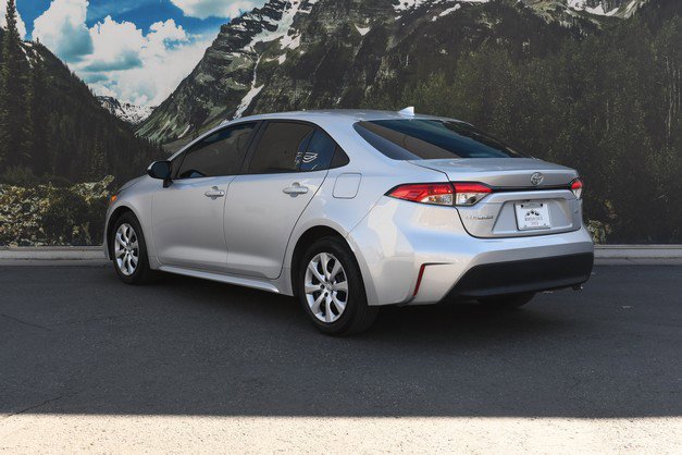 Certified 2024 Toyota Corolla LE image 9