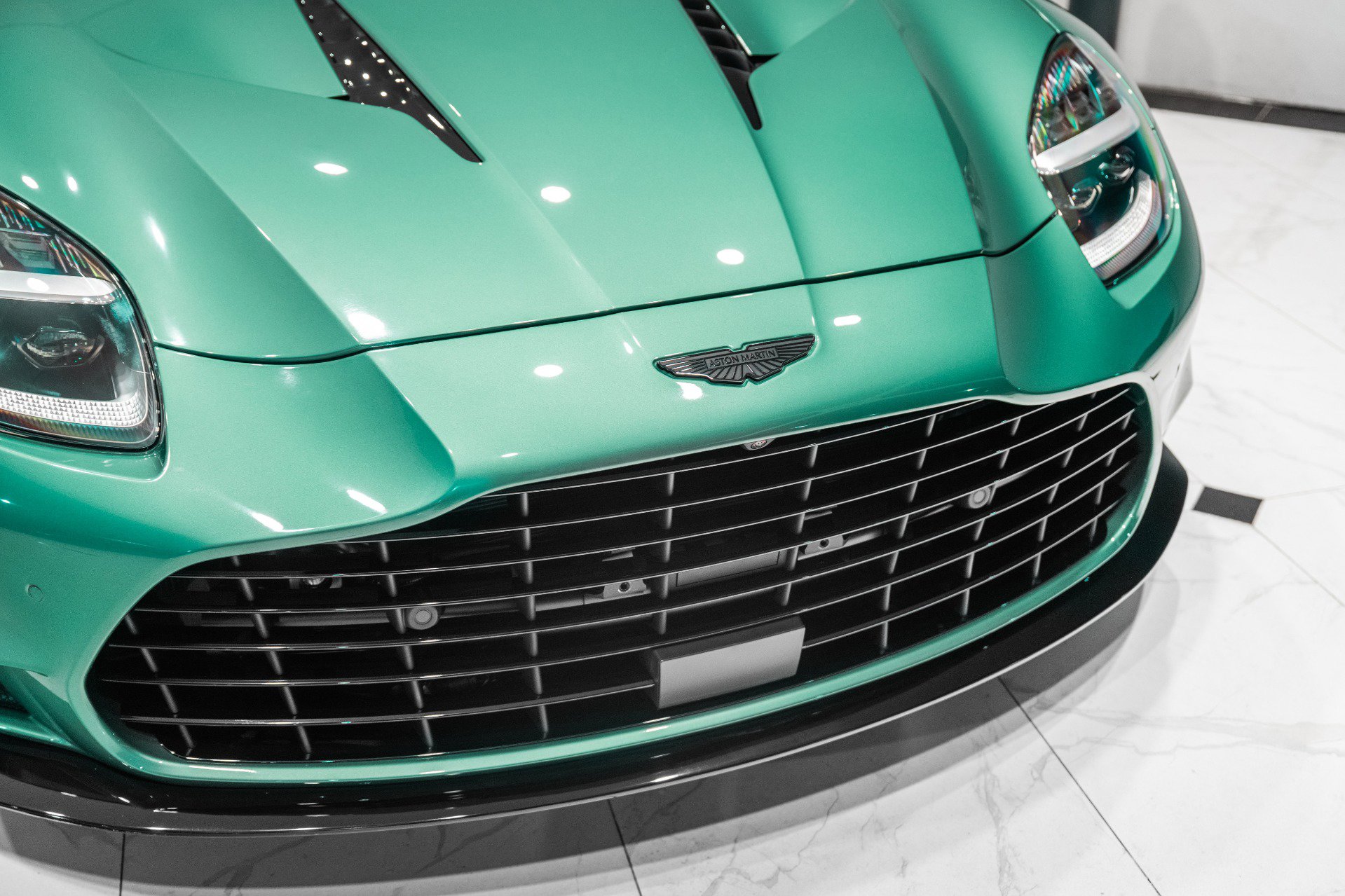 New 2026 Aston Martin Vanquish Convertible image 45