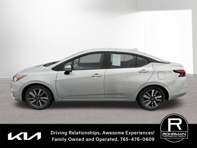 Used 2021 Nissan Versa SV image 6