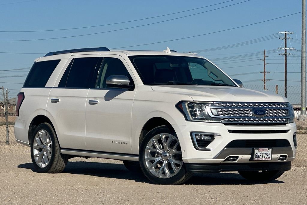 Used 2019 Ford Expedition Platinum image 2