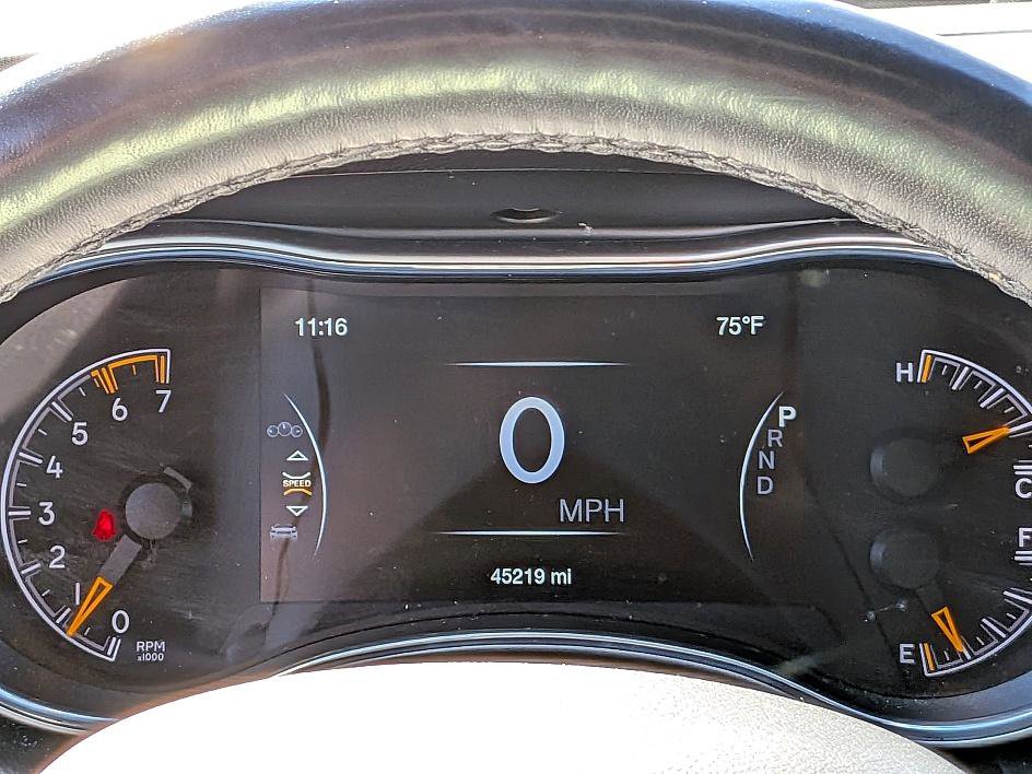 Used 2021 Jeep Grand Cherokee Limited w/ Luxury Group II image 19