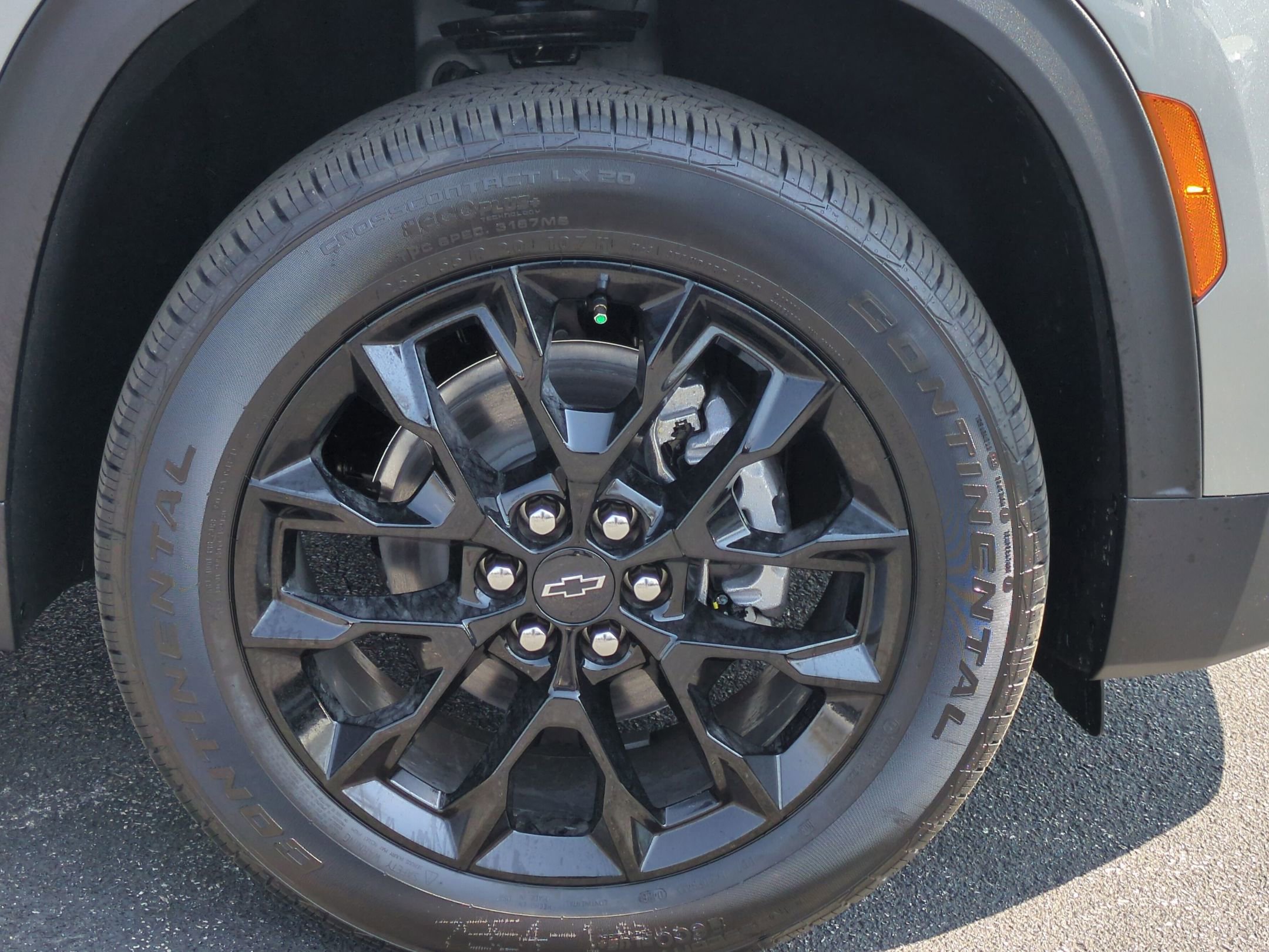 New 2026 Chevrolet Traverse LT w/ Midnight/Sport Edition FWD image 12