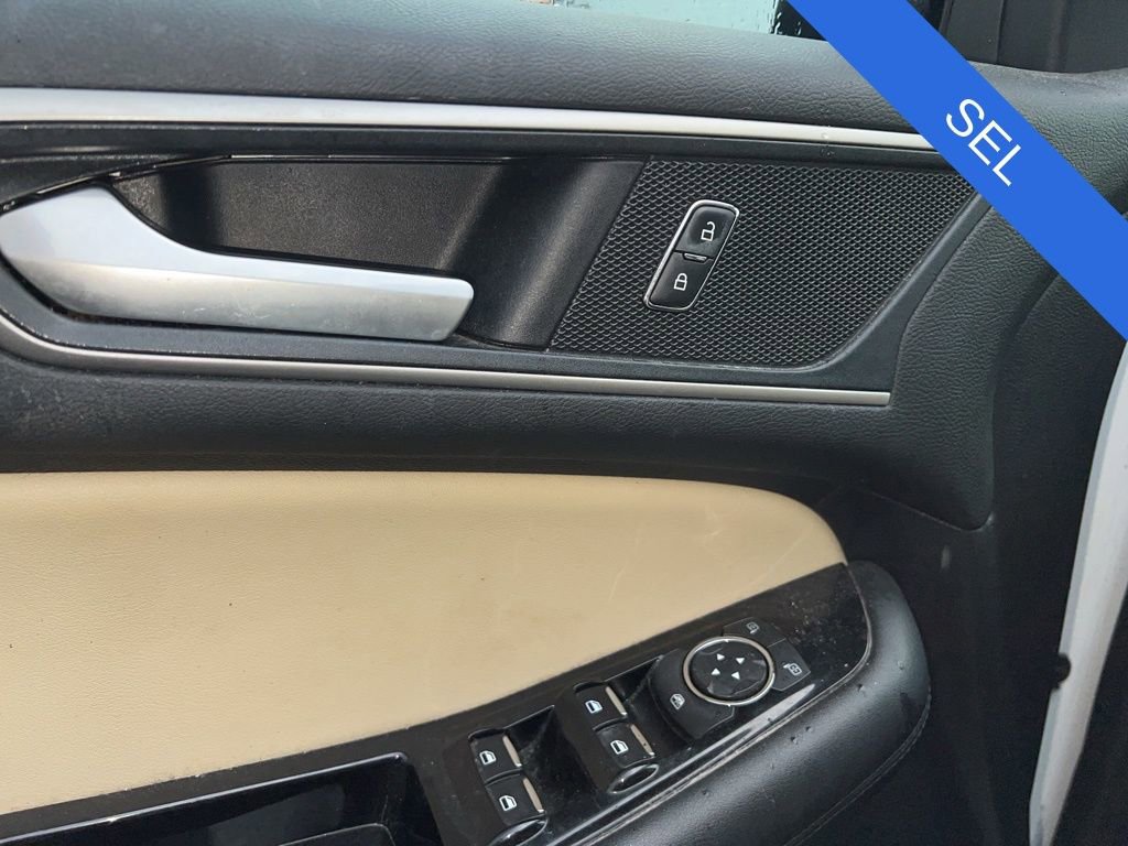 Used 2019 Ford Edge SEL w/ Equipment Group 201A AWD/4WD image 8