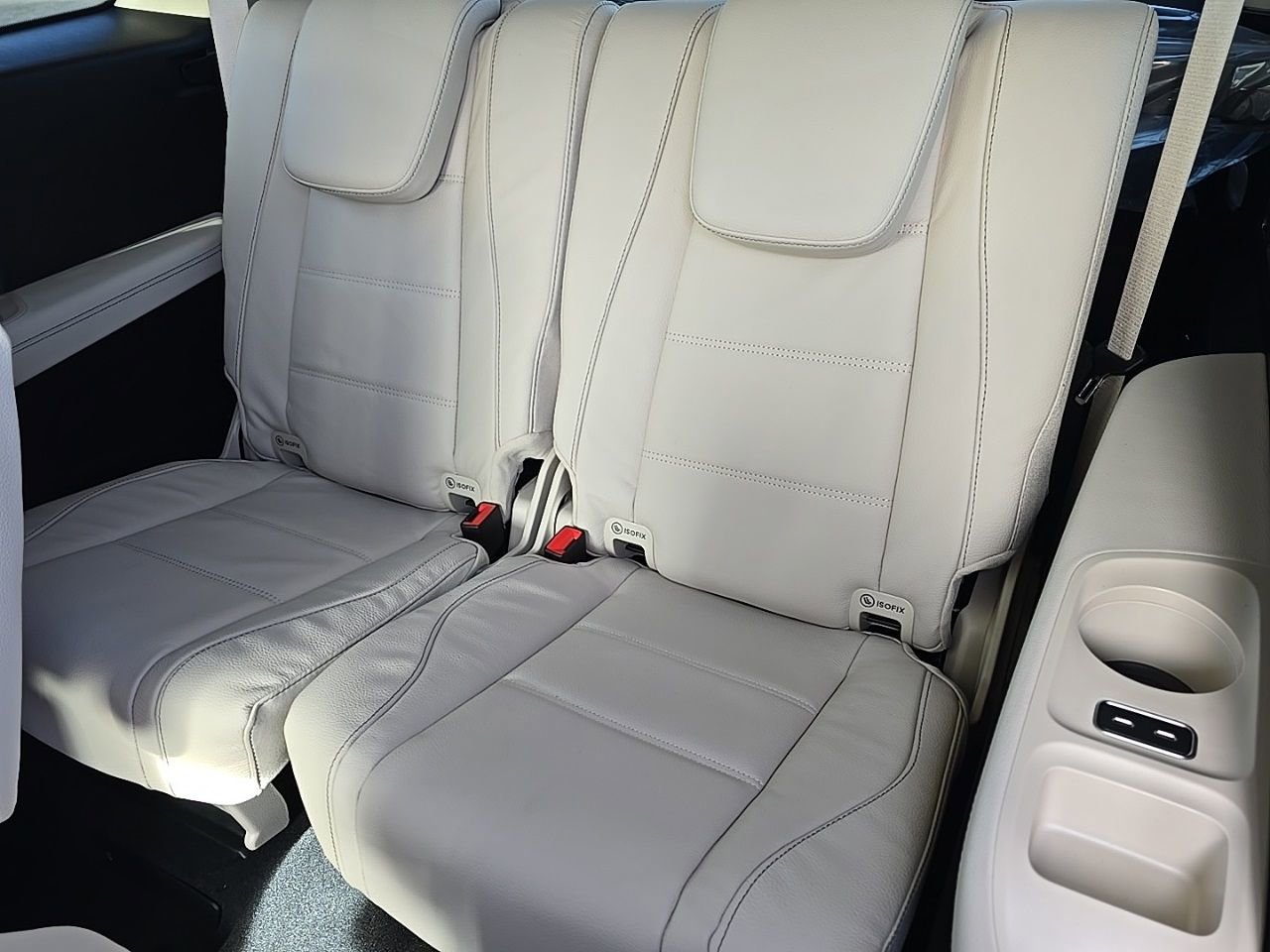 New 2026 Mercedes-Benz GLS 450 4MATIC image 34