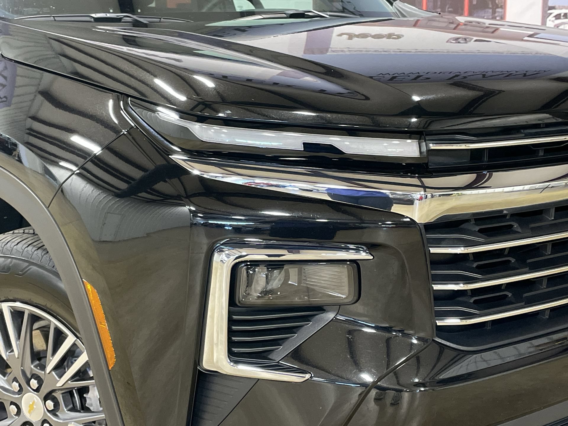 Used 2026 Chevrolet Traverse LT AWD/4WD image 10