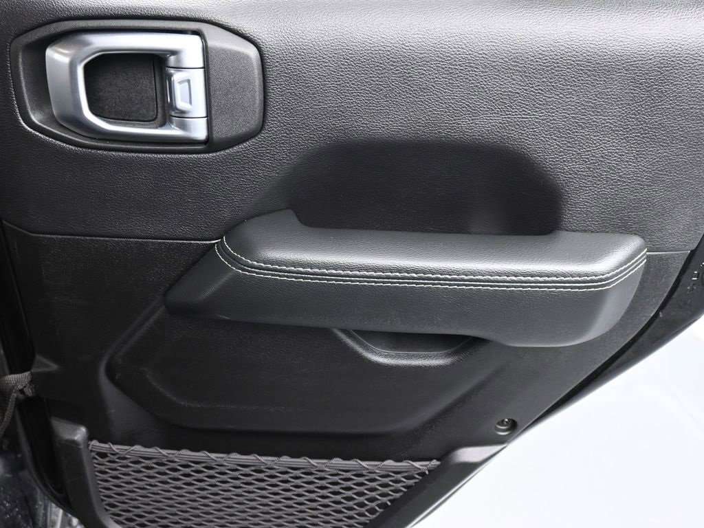 Certified 2022 Jeep Wrangler Unlimited Sahara image 16