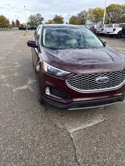 Used 2024 Ford Edge SEL w/ Convenience Package AWD/4WD image 9