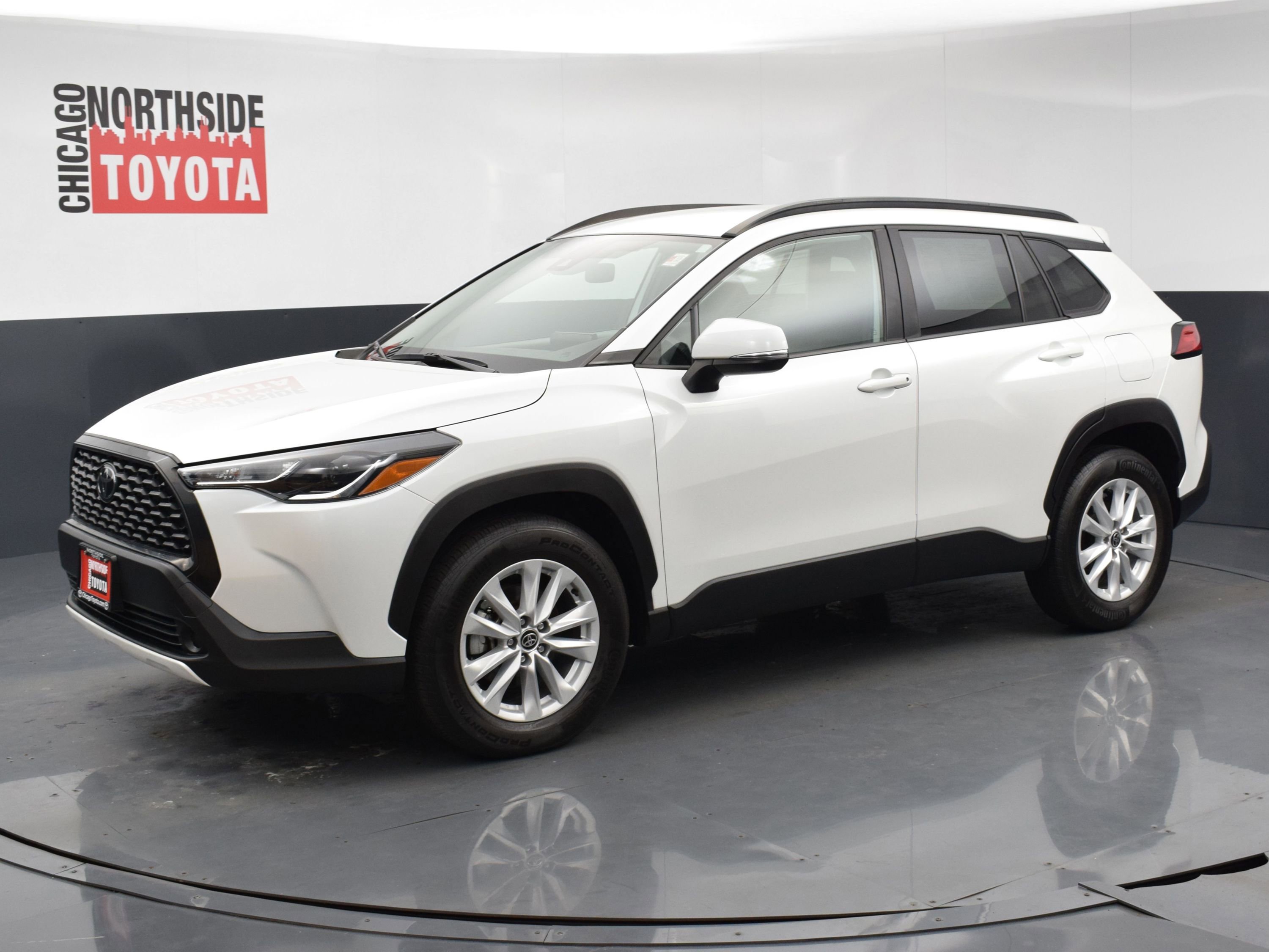 Used 2022 Toyota Corolla Cross LE w/ Black Badges Package (TMS) image 8