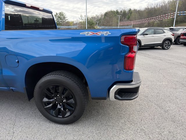 Used 2022 Chevrolet Silverado 1500 LT w/ Protection Package AWD/4WD image 7