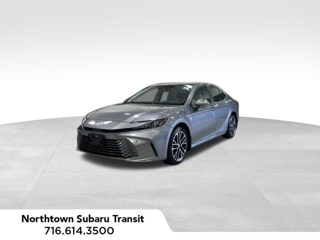 Used 2025 Toyota Camry XLE w/ Premium Plus Package AWD/4WD image 1
