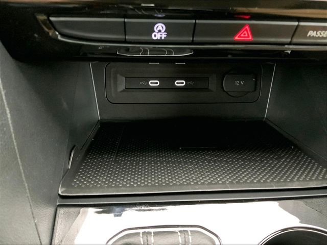 Used 2023 Volkswagen Atlas Cross Sport SEL Premium R-Line image 33