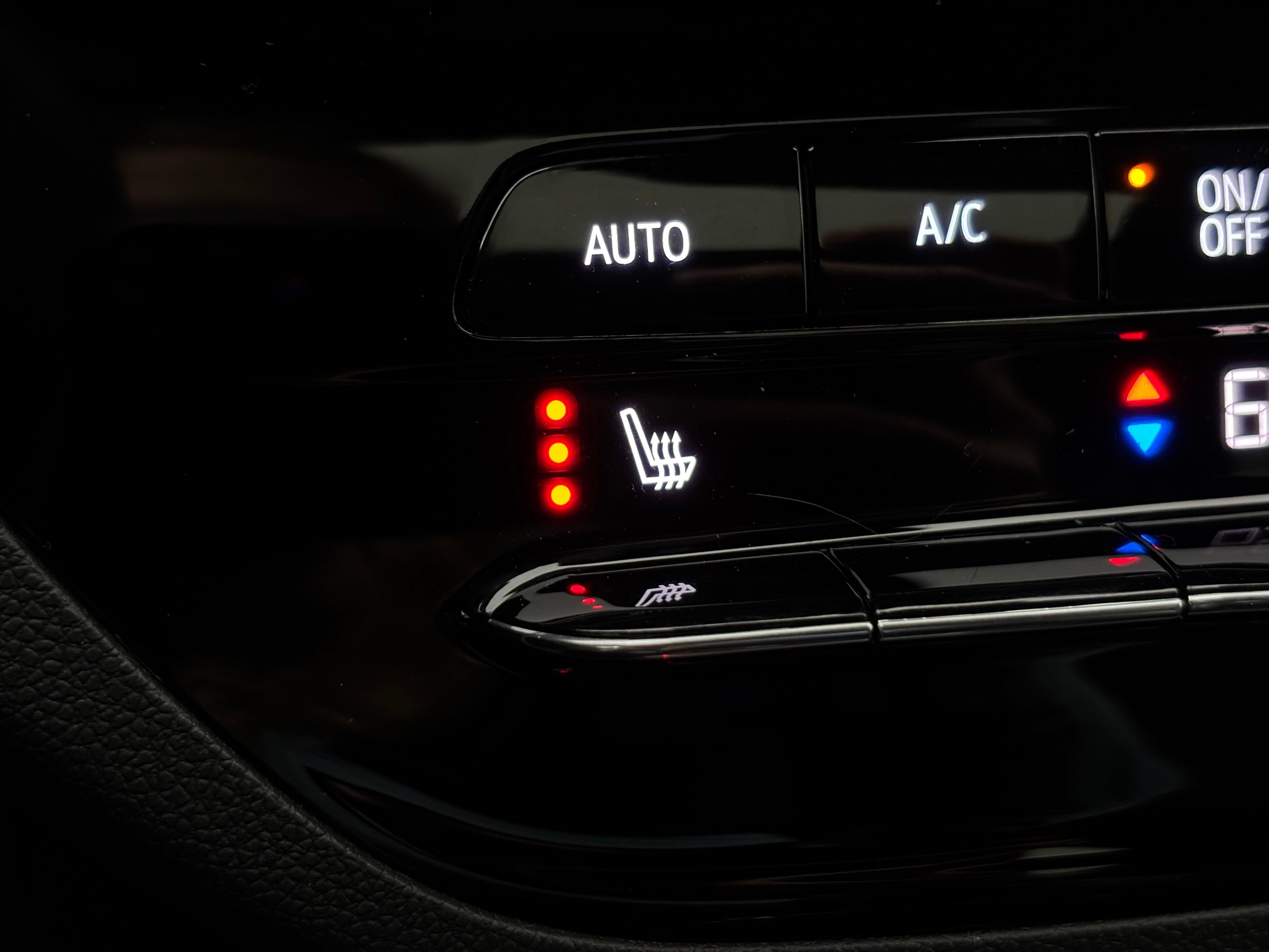 New 2026 Buick Envista Sport Touring FWD image 5