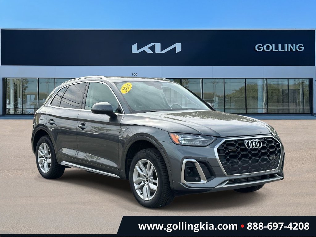Used 2024 Audi Q5 2.0T Premium w/ Convenience Package AWD/4WD image 1
