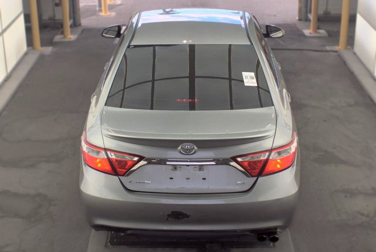 Used 2017 Toyota Camry SE FWD image 5