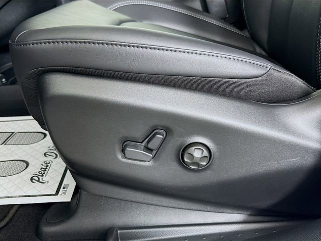 New 2026 Chrysler Pacifica Select image 18