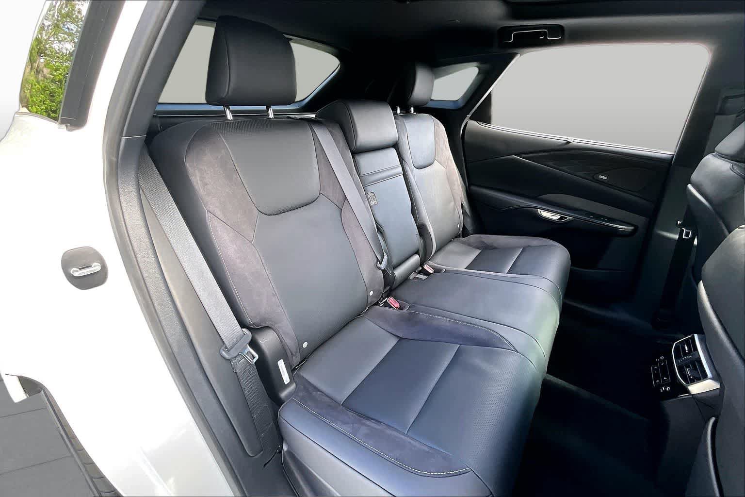 Used 2023 Lexus RX 350 FWD w/ Cold Area Package image 19