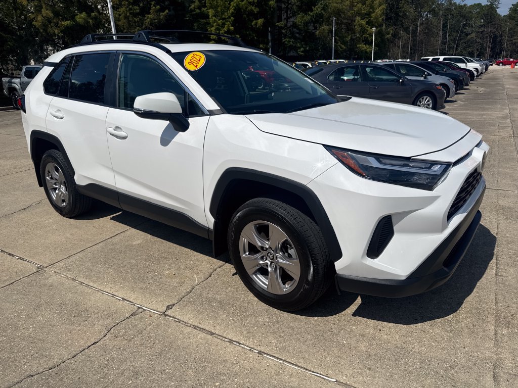 Used 2023 Toyota RAV4 XLE w/ Convenience Package FWD image 9