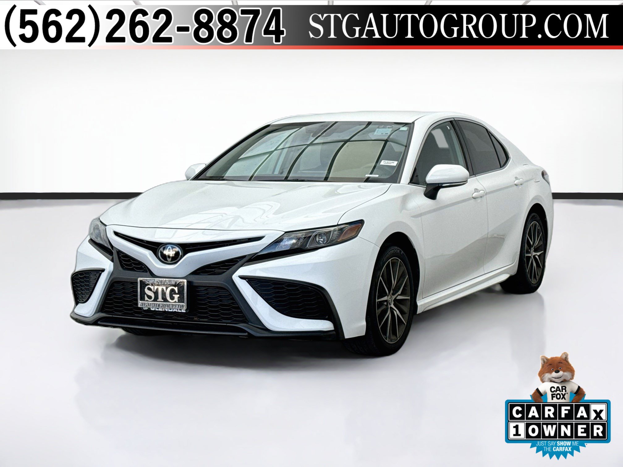Used 2024 Toyota Camry SE FWD image 1
