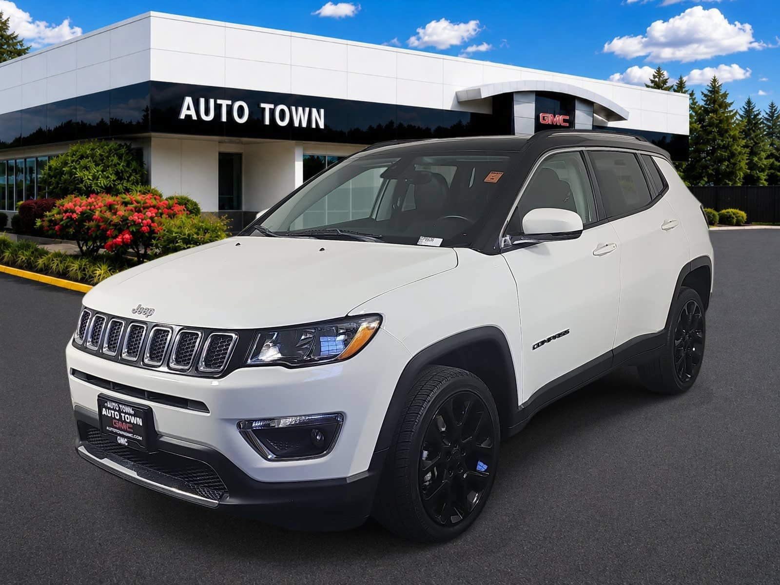 Used 2018 Jeep Compass Limited w/ Navigation Group AWD/4WD image 1