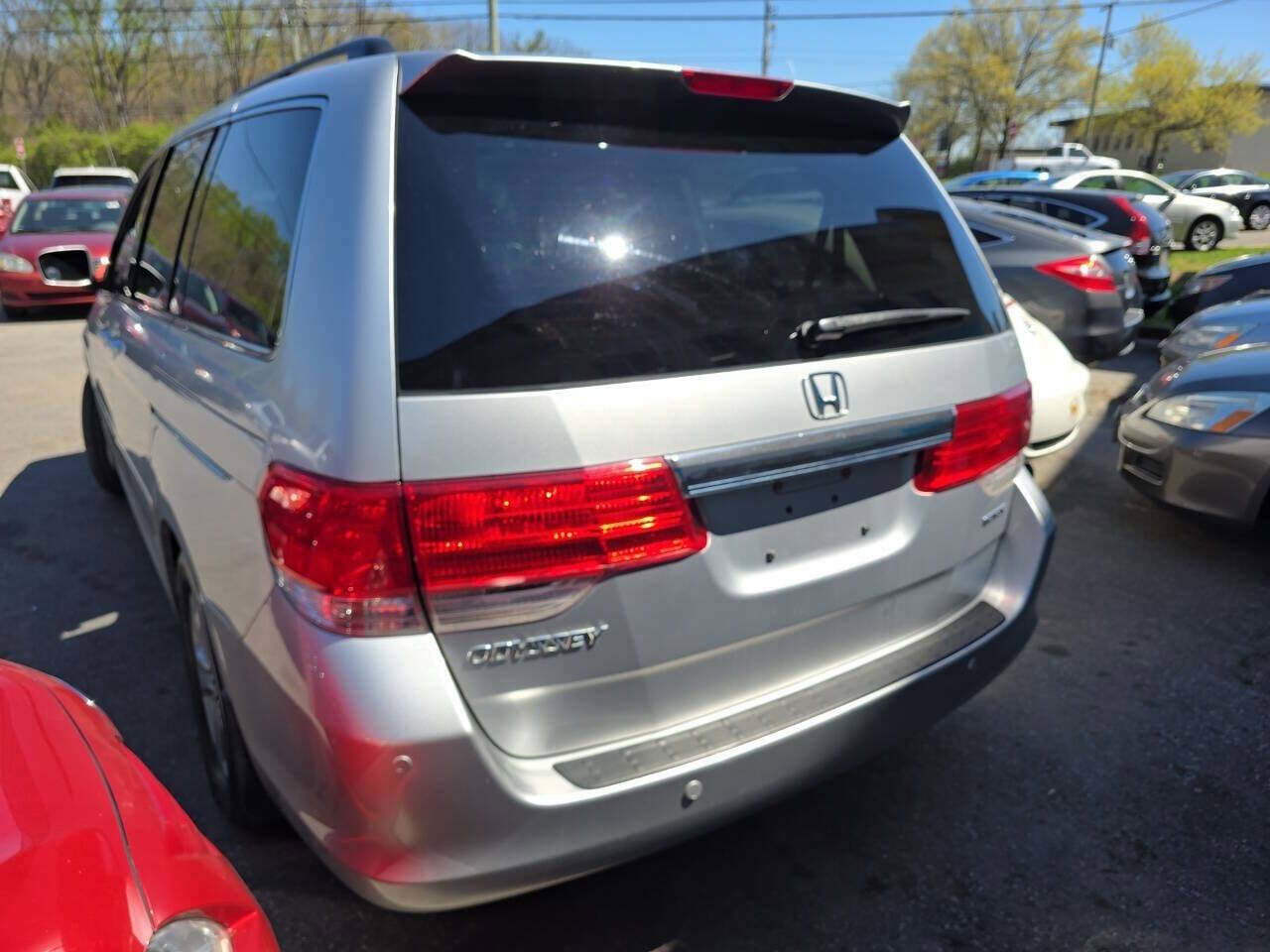 Used 2010 Honda Odyssey Touring image 4