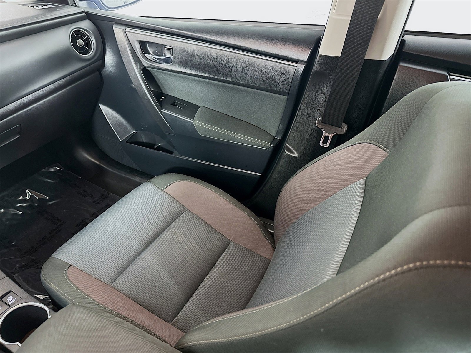 Certified 2019 Toyota Corolla LE image 21